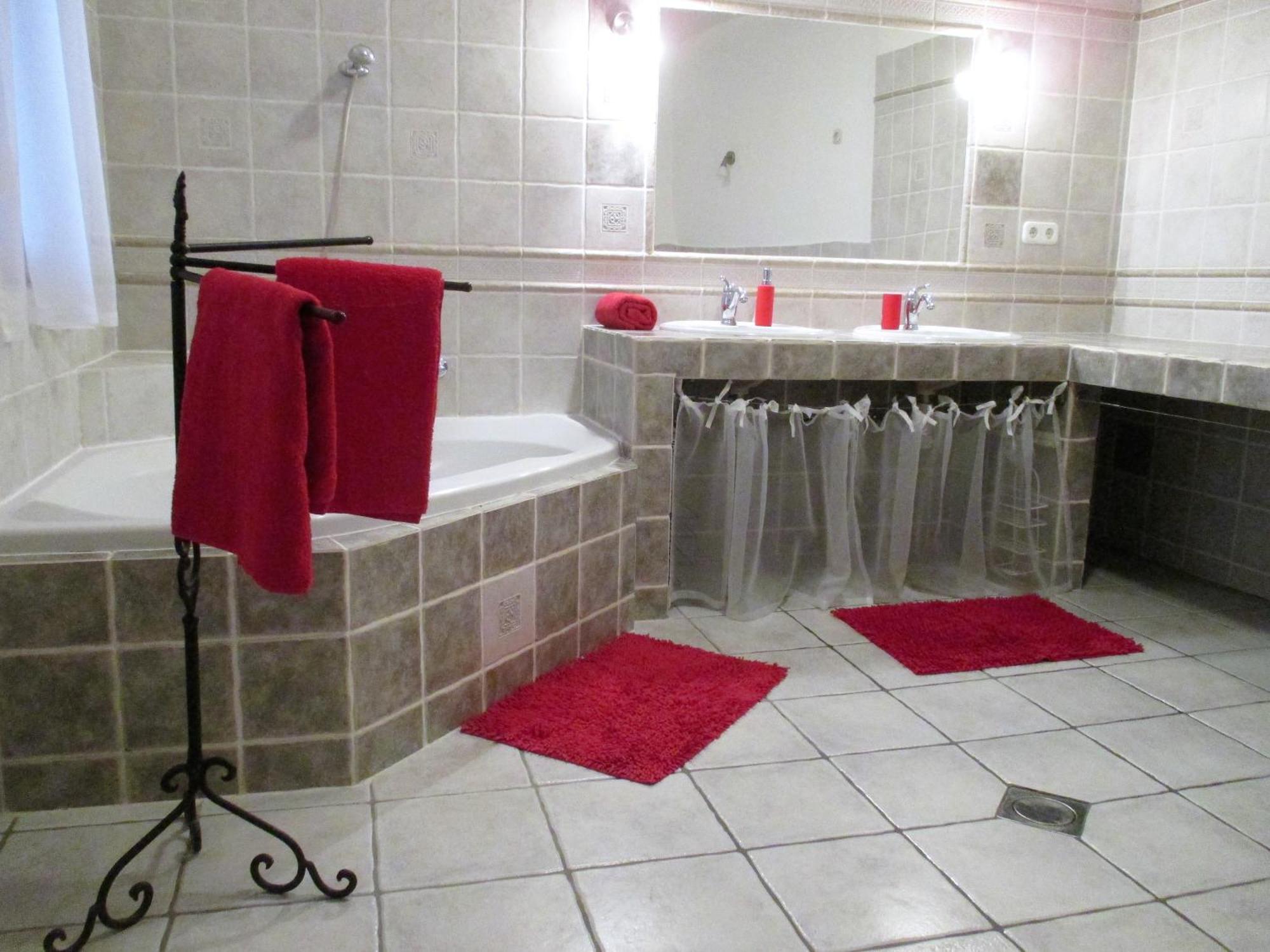 Mediterran Apartman 페치 외부 사진